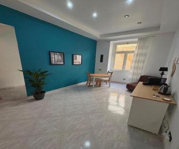 Dareb home