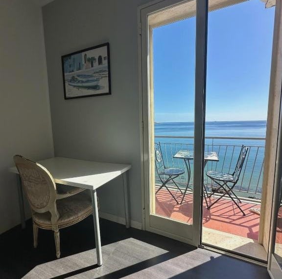 Augusta SeaView Apartment