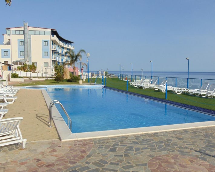 Tus'Hotel