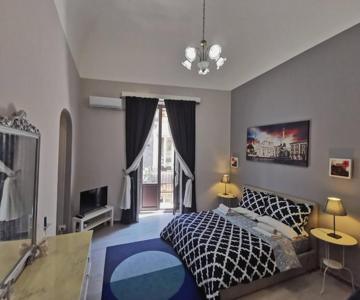 Two Rooms Bellini near Teatro Massimo