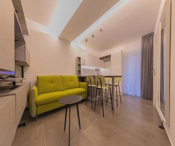 PR1MO MINIMAL SUITE