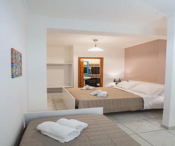 Ada Hotel