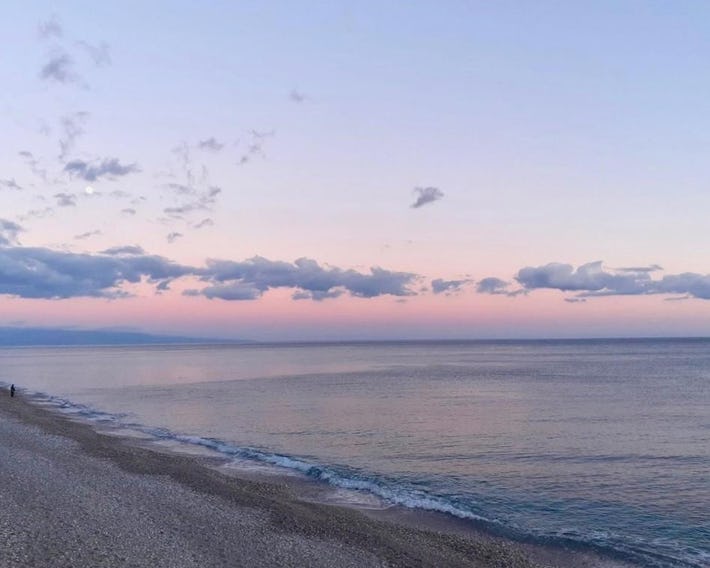 Sulla spiaggia di Letojanni