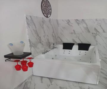Jacuzzi Suite King