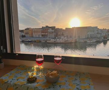 Old Port la Marina - Luna