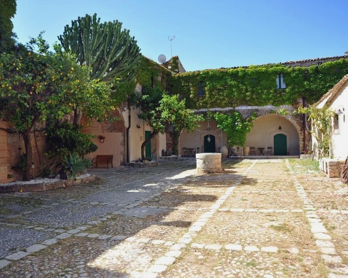 Baglio Siciliamo Country House