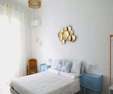 Avia Room