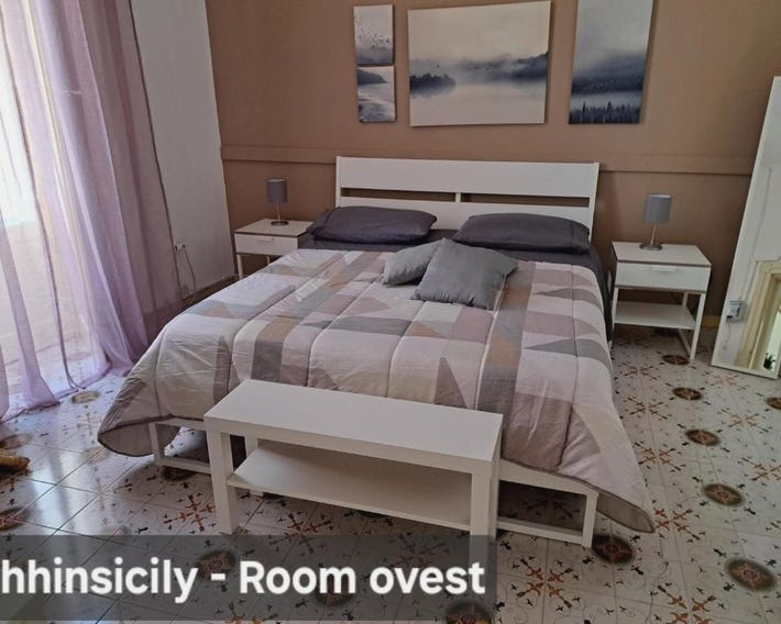 HomeholidayinSicily - Room ovest