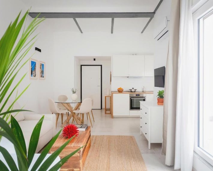 With love, Apartment 4