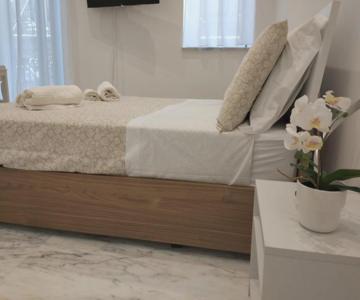Lily Suite 10