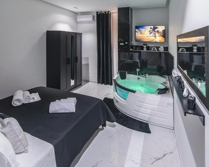 Amour - House with Private Jacuzzi