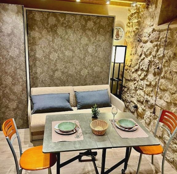 Asturie Home
