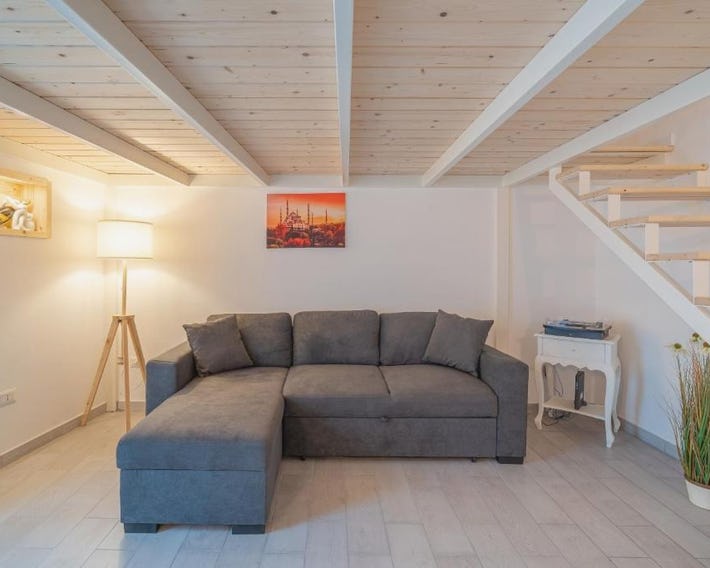 Home Eleinad appartamento elegante a pochi passi da Ortigia