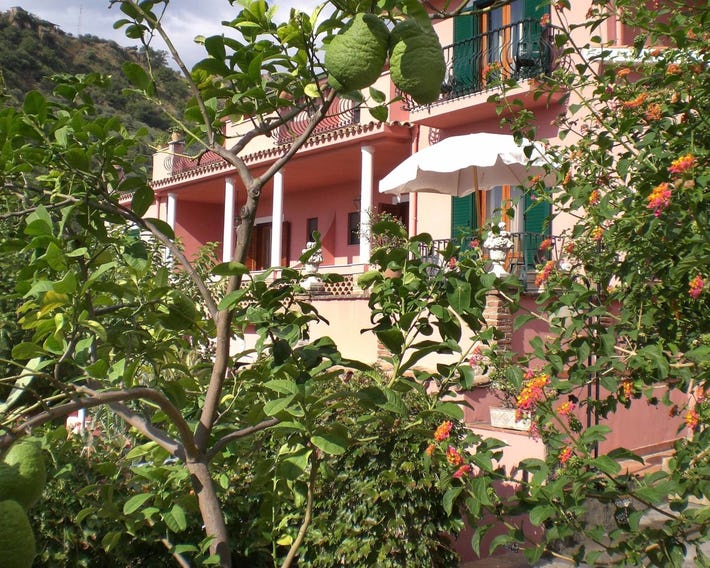 Villa Sirina