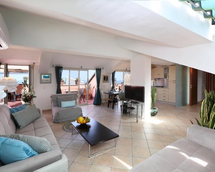 Penthouse von Gloeden