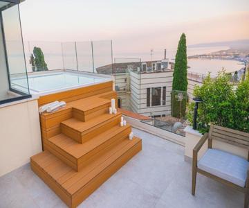 Naxi Suites