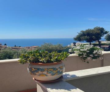 Villa Centaurea Apartment with private parking