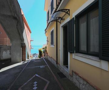 GuestHost - Accogliente Appartamento vicino al Centro Storico con Posto Auto