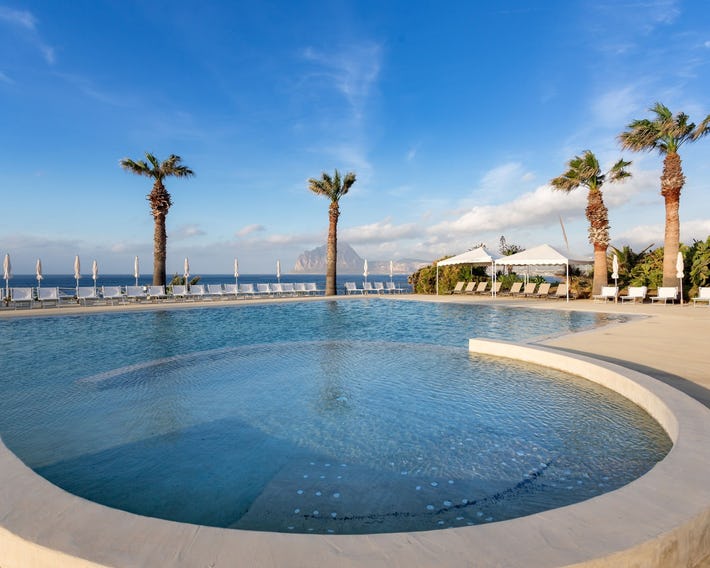 La Tonnara Di Bonagia Resort