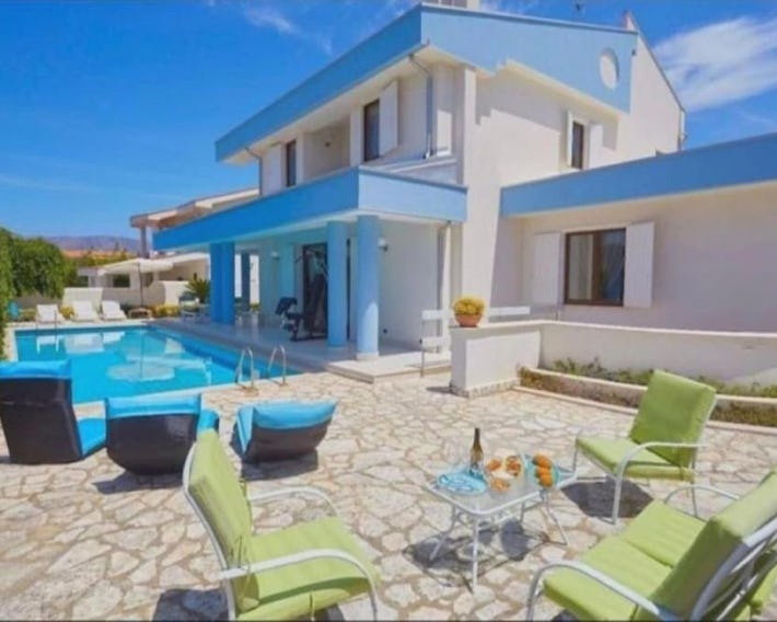 Villa Costantino
