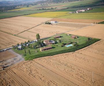 Agriturismo Giuncola & Granaiolo
