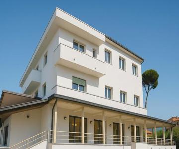 LC Hotel by Gale