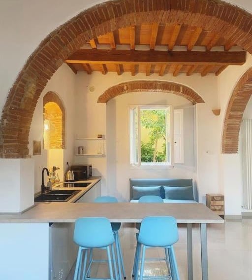 Maremosso studio by the sea with shared garden
