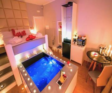 Alma Suites - Jacuzzi Livorno
