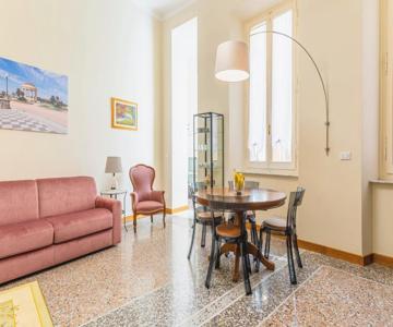 GuestHost - Central Flat-2 min walk the Cathedral!