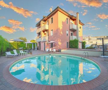Giada Palace - Rooms & Pool
