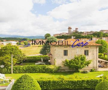 La Toscana sotto il castello