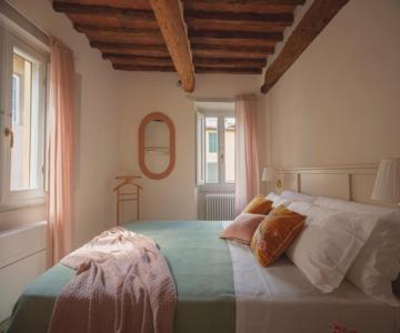 Bright Design Apt in Lucca Numa Apartments