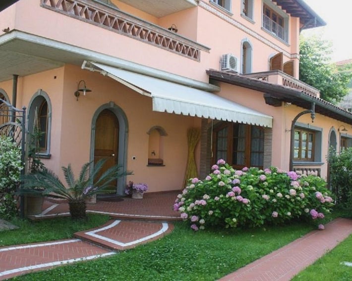 Casamare Gianluca da 1 a 5 posti letto