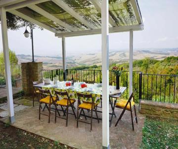 Antica Pietra holiday house with pool
