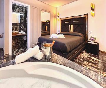 Black Suite Hydro