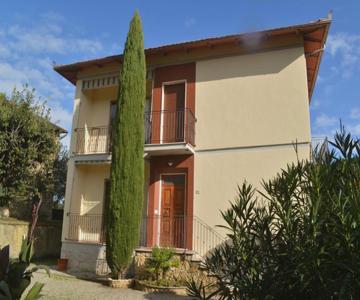 Villa Fè -Choose Panoramic View, Jacuzzi, Private Parking