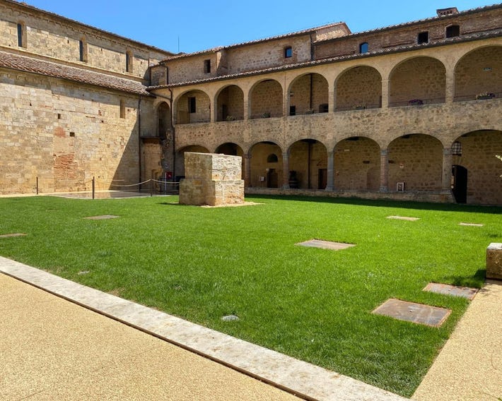 Contessa Ava Dei Lambardi