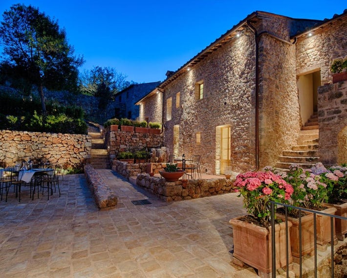 Relais La Costa Historical Residence