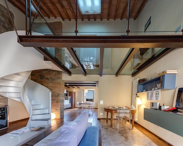 Chianti B&B Design infinity pool shared