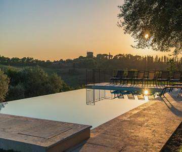 Cavarciano Farmhouse