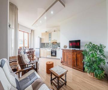 Homiday - Pisa - Elegant Apartment- 3 Camere 2 Bagni