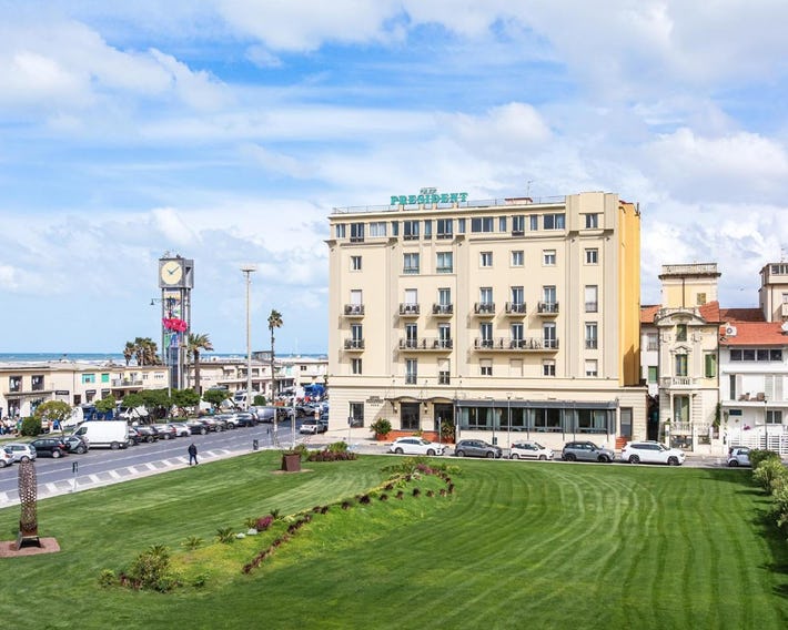 Hotel President
