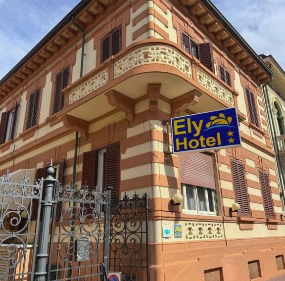 Hotel Ely