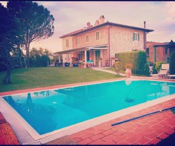 Alloggio Incantevole Con Piscina