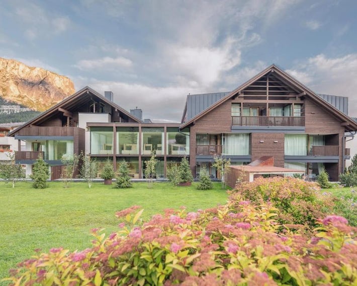 Noe Dolomite Residence