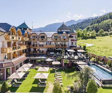 Tevini Dolomites Charming Hotel