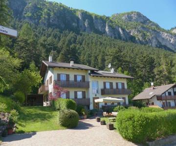 Appartamenti Casa Pineta