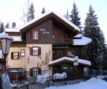Chalet Dei Pini-madonna Di Campiglio