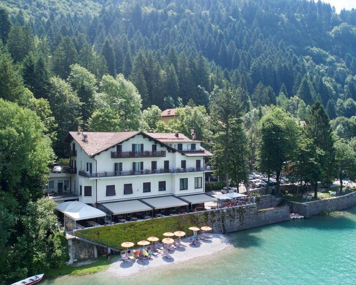 Lago Park Hotel