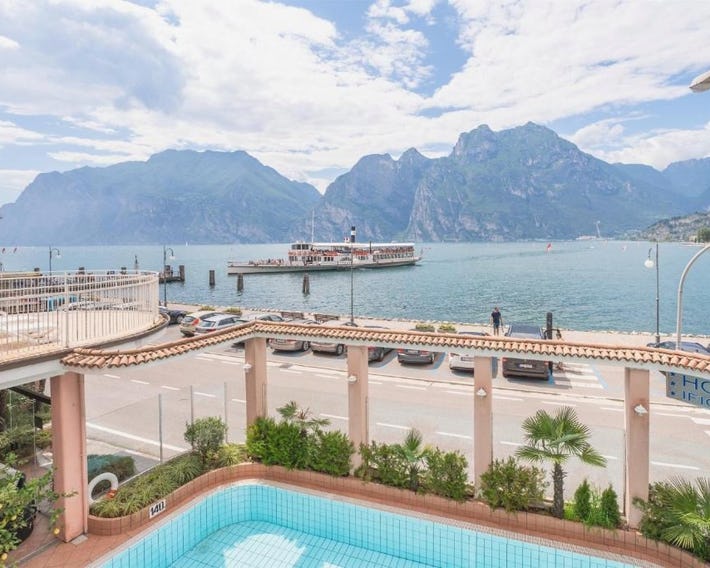 Lake Hotel Ifigenia